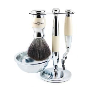 Set da rasatura 4 pezzi S21M367CRB di Edwin Jagger